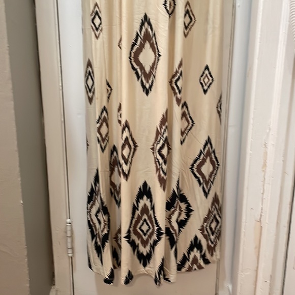 Love Tree - Picture 3 of 6